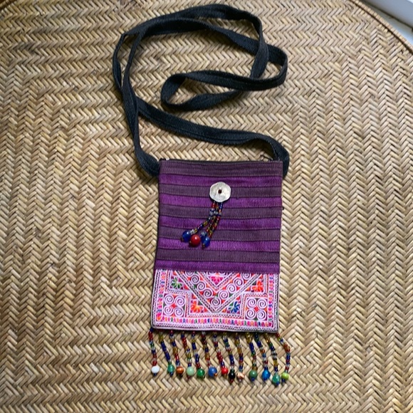 Beaded crossbody purse - Picture 2 of 5